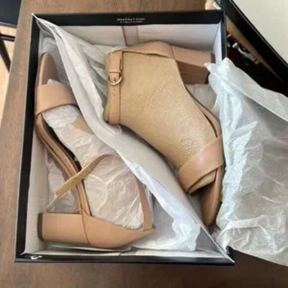Chic Naturalizer Vera Dress Sandles Nude Strappy Heels size 11 NIB - Picture 1 of 5